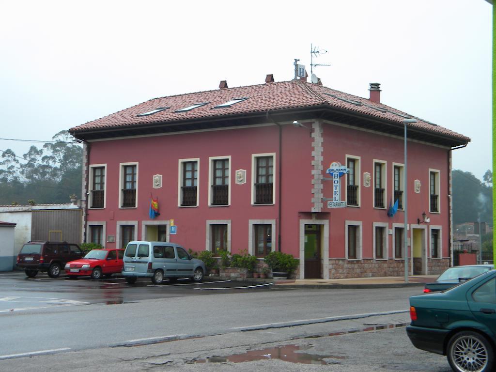 Hotel Solymar Bricia Exterior photo